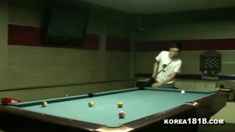 KOREA1818.COM - Sexy Pool Hall Girl