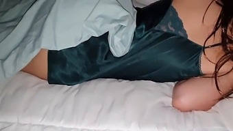 Amateur Homemade Video Of A Stepsister'S Pov Cumming Session