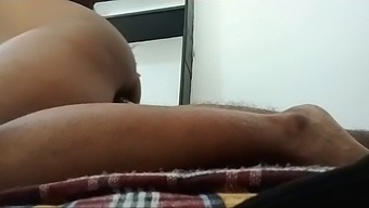 Desi Teenage Aunty'S Steamy Sex Video