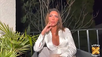 Vittoria, A Mature And Fiery Woman At 38